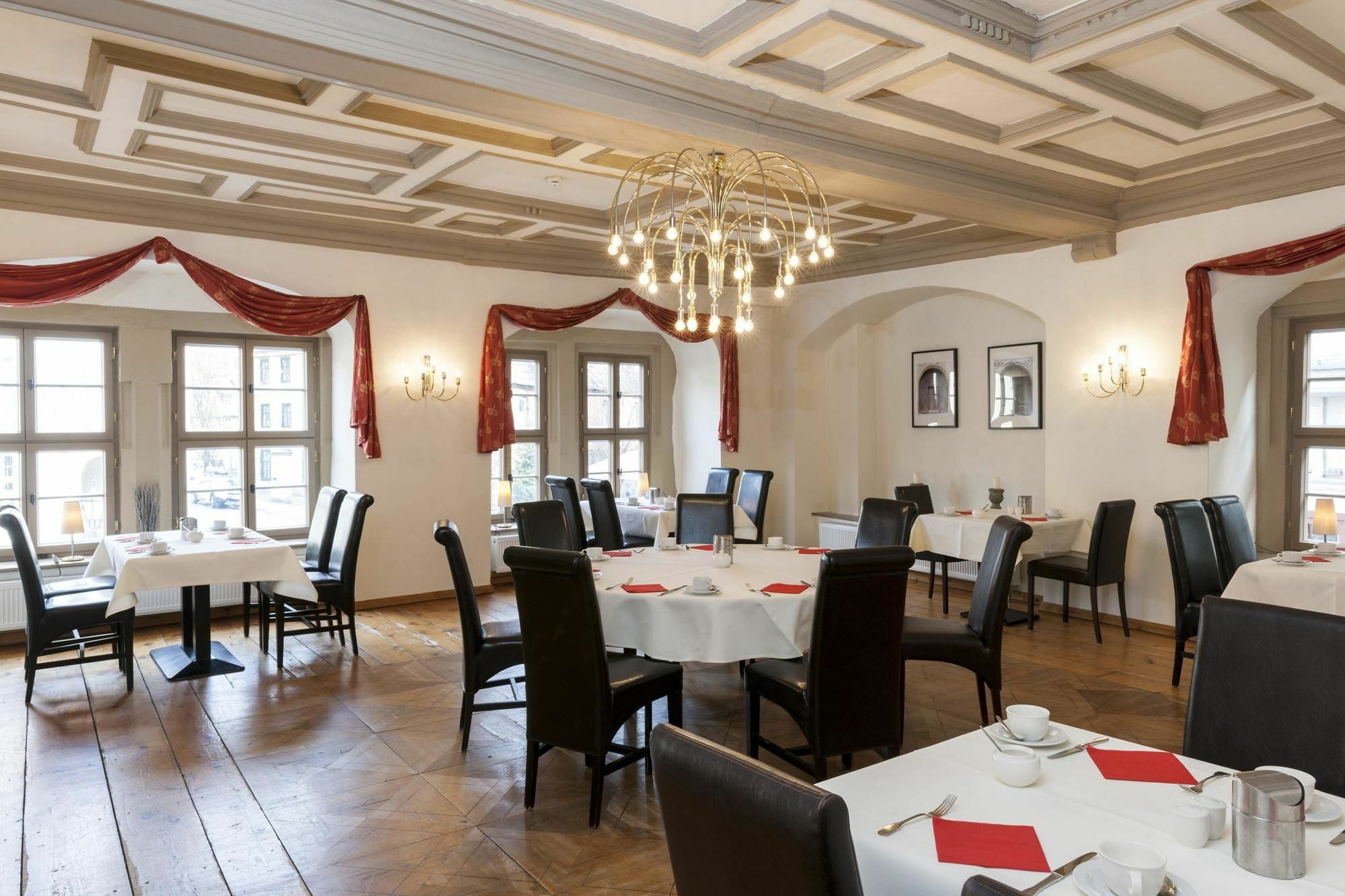 Wyndham Garden Quedlinburg Stadtschloss Экстерьер фото